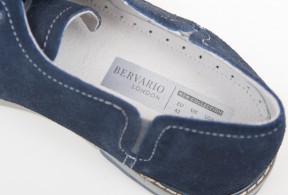 Shoe label