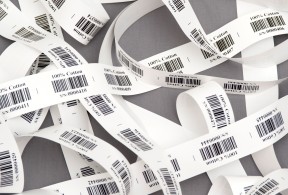 Textile labels with barcodes