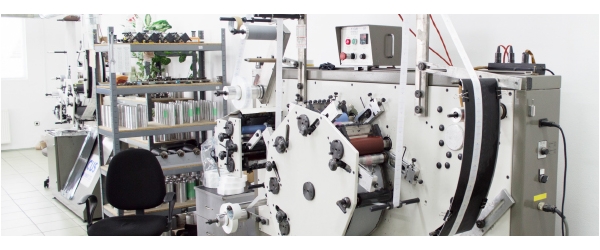 One of the main label printing methods. FLexographic printing explained. 